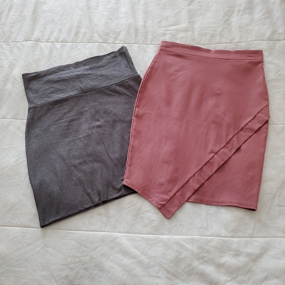 Dresses & Skirts - 3/$12 Bundle of two skirts